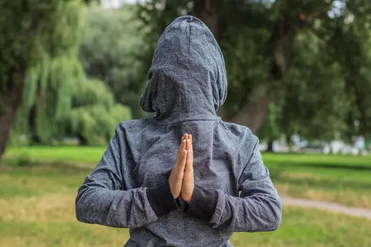 Wearing Clothes Backwards Spiritual Meaning: An Exploration of Deeper Connections